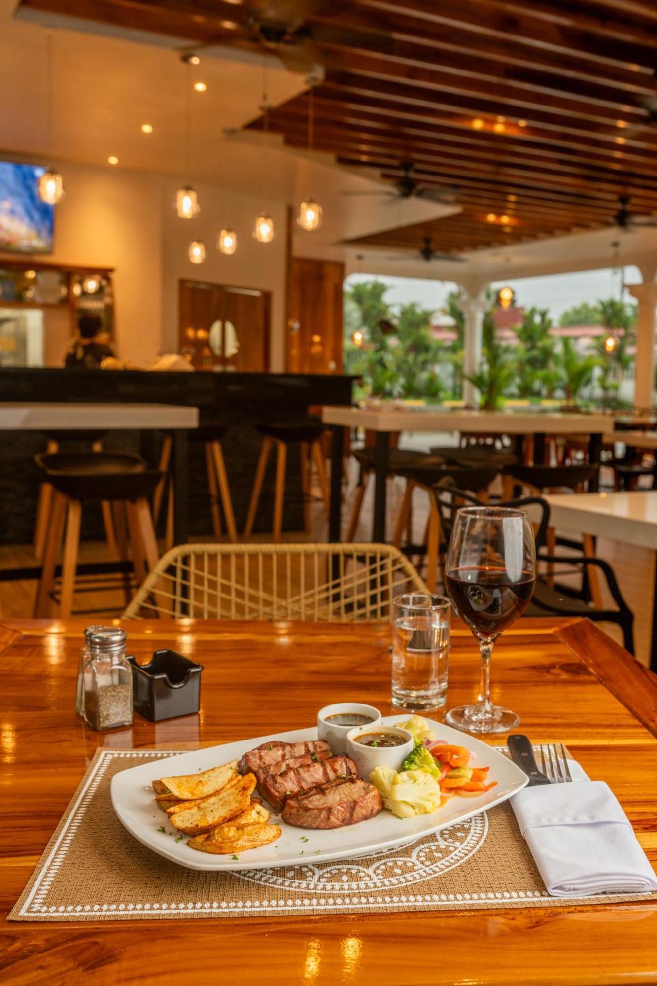 Hotel Los Higuerones Paso Canoas 외부 사진